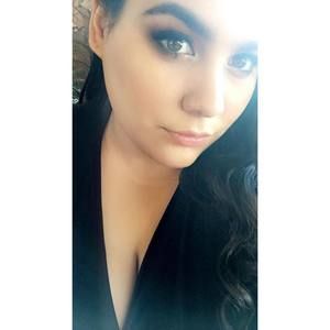 Meet your Posher, Esmeralda